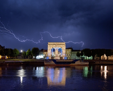 Electric arc
